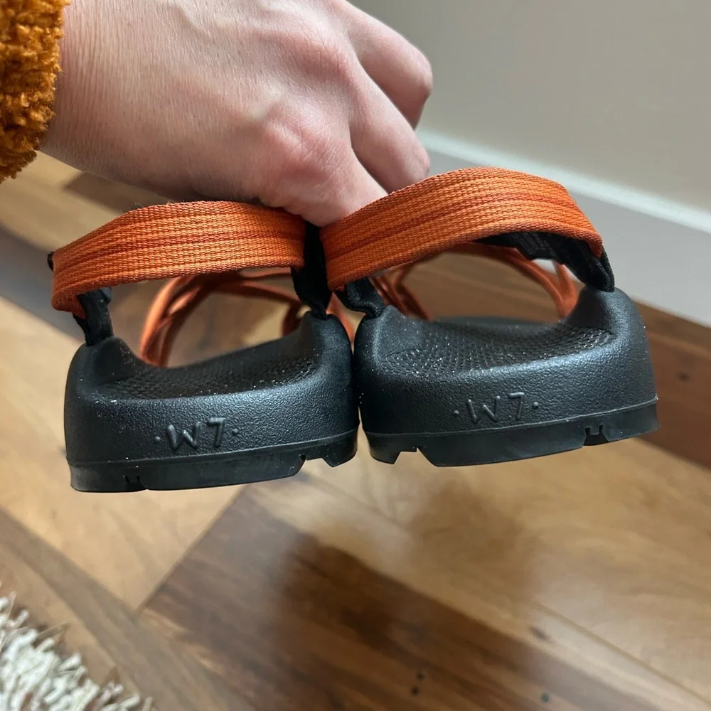 Chacos Orange Strappy Sandals Size 7 - Picture 4 of 6